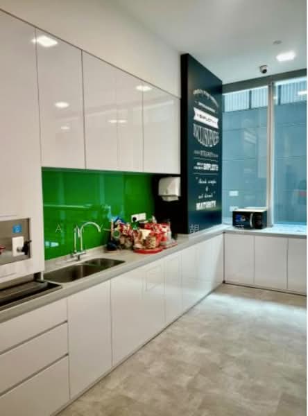ROBINSON ROAD | Modern Fitted Office | Near to MRT Stations |, Shenton Way / Tanjong Pagar / Telok Ayer MRT, 4,844 sqft, Office For Rent, by Amy Aw 胡嘉薇, 500163603 - CommercialGuru.com.sg