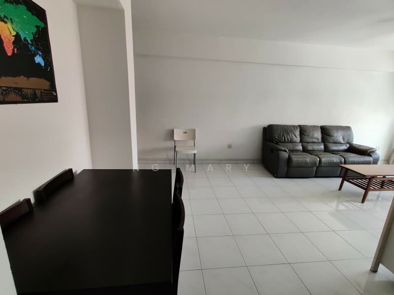318D Anchorvale Link, 318D Anchorvale Link, 3 Bedrooms, 990 sqft, HDB Flat For Rent, by Ng Mary, 500163604 - Living Room - PropertyGuru.com.sg