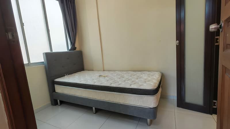 Studio @ Yio Chu Kang Road / Seletar Hills Estate, Begonia / Saraca / Neram / Seletar Hills / Sengkang, Studio, 350 sqft, Semi-Detached House For Rent, by Kristle Ng, 500163605 - Bedroom - PropertyGuru.com.sg