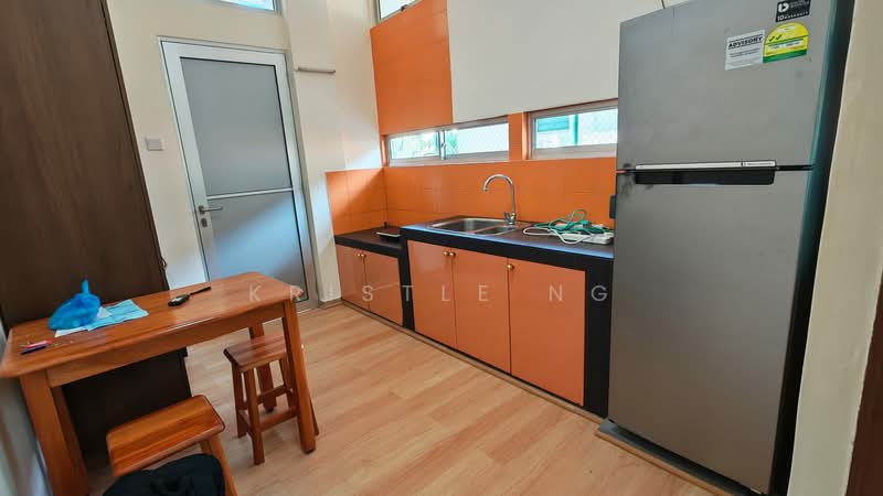 Studio @ Yio Chu Kang Road / Seletar Hills Estate, Begonia / Saraca / Neram / Seletar Hills / Sengkang, Studio, 350 sqft, Semi-Detached House For Rent, by Kristle Ng, 500163605 - Kitchen - PropertyGuru.com.sg