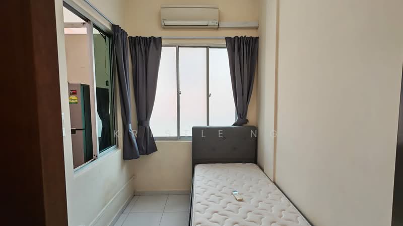 Studio @ Yio Chu Kang Road / Seletar Hills Estate, Begonia / Saraca / Neram / Seletar Hills / Sengkang, Studio, 350 sqft, Semi-Detached House For Rent, by Kristle Ng, 500163605 - Bedroom - PropertyGuru.com.sg
