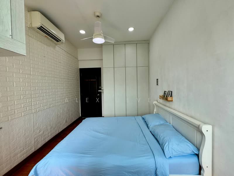 Westwood Crescent, , Room Rental, 200 sqft, Terraced House For Rent, by Alex Deven, 500163612 - Bedroom - PropertyGuru.com.sg
