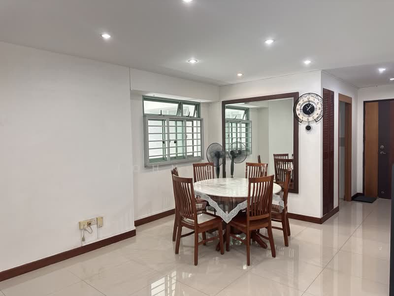 638A Punggol Drive, 638A Punggol Drive, 3 Bedrooms, 1,205 sqft, HDB Flat For Rent, by John Chen, 500163615 - Dining Room - PropertyGuru.com.sg