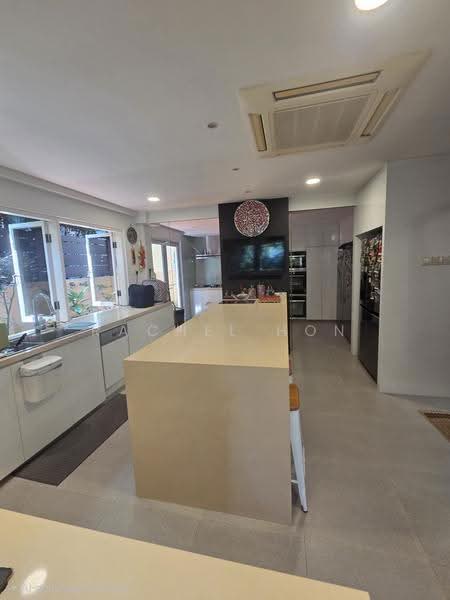 Elevated Tranquil Semi Detach 5 room 5 bath, Medway Drive, Crowhurst Drive, Bodmin Drive, Brockhampton Drive, Bloxhome Drive, Borthwick Drive, Blandford, Farleigh Avenue,  Chartwell Drive, Walmer Drive, Lorong Chuan, Serangoon Garden Estate, Serangoon Garden Way, Hougang / Punggol / Sengkang, 5 Bedrooms, 5,000 sqft, Semi-Detached House For Sale, by Rachel Hon, 500163620 - Kitchen - PropertyGuru.com.sg
