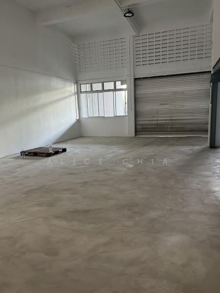 Jalan Senang, , 3,602 sqft, Light Industrial (B1) For Rent, by Alice Chia, 500163630 - Interior - CommercialGuru.com.sg