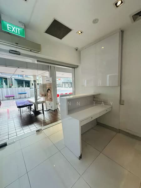 722 Ang mo kio ave 8, 722 ang mo kio, Ang Mo Kio / Bishan / Thomson, 1,635 sqft, Shop / Shophouse For Sale, by Paulynn Tay, 500163635 - Entrance - CommercialGuru.com.sg