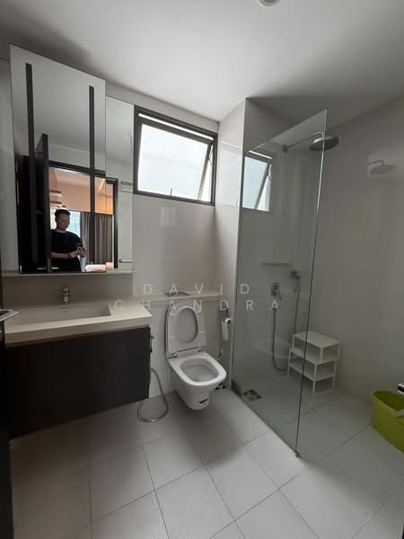 E Maisons (The Maisons), 30 Braddell Road, 1 Bedroom, 570 sqft, Apartment For Rent, by David Chandra, 500163643 - Bathroom - PropertyGuru.com.sg