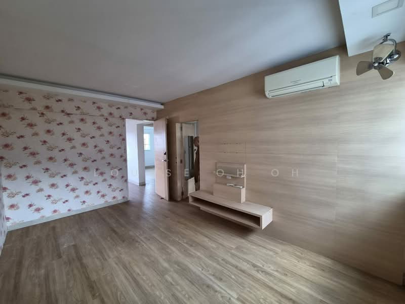 369 Bukit Batok Street 31, 369 Bukit Batok Street 31, 3 Bedrooms, 1,119 sqft, HDB Flat For Sale, by Louise Oh Oh, 500163658 - Living Room - PropertyGuru.com.sg