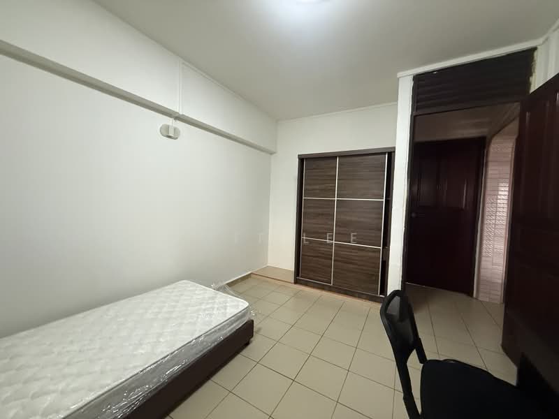 662 Yishun Avenue 4, 662 Yishun Avenue 4, Room Rental, 120 sqft, HDB Flat For Rent, by Jeff Lee, 500163660 - Bedroom - PropertyGuru.com.sg