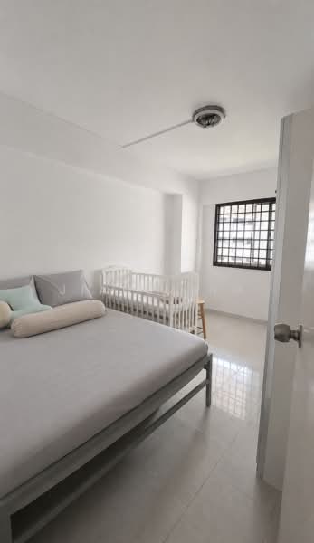 718 Jurong West Street 71, 718 Jurong West Street 71, 3 Bedrooms, 1,151 sqft, HDB Flat For Sale, by Jian Ming, 500163667 - Common Bedroom 1 - PropertyGuru.com.sg