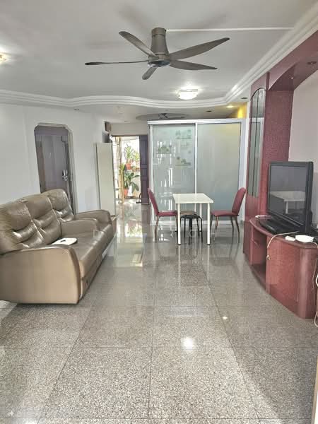 233 Compassvale Walk, 233 Compassvale Walk, 3 Bedrooms, 1,324 sqft, HDB Flat For Sale, by Dan Toh, 500163670 - Living Room - PropertyGuru.com.sg