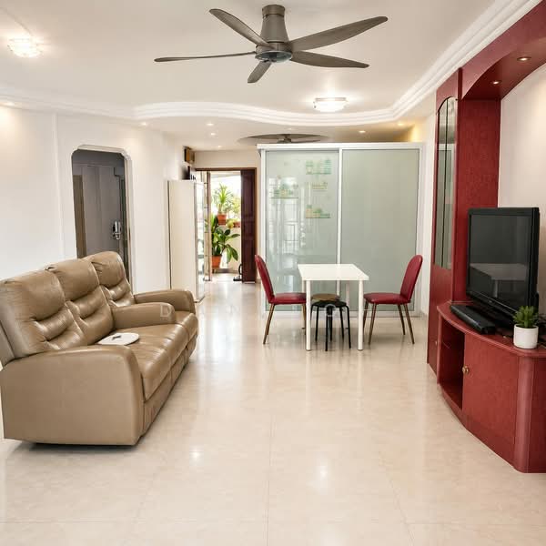 233 Compassvale Walk, 233 Compassvale Walk, 3 Bedrooms, 1,324 sqft, HDB Flat For Sale, by Dan Toh, 500163670 - Living Room - PropertyGuru.com.sg