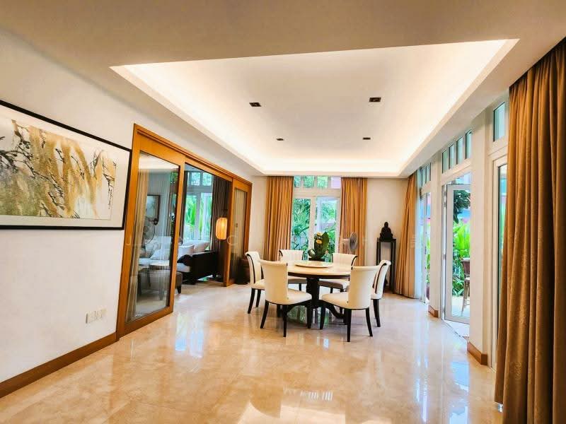 RARE EXCLUSIVE LOCATION GRAND BUNGALOW FOR SALE, Siglap Bungalows Zone, 5 Bedrooms, 4,600 sqft, Detached House For Sale, by Janice Goh 吴, 500163673 - Dining Room - PropertyGuru.com.sg