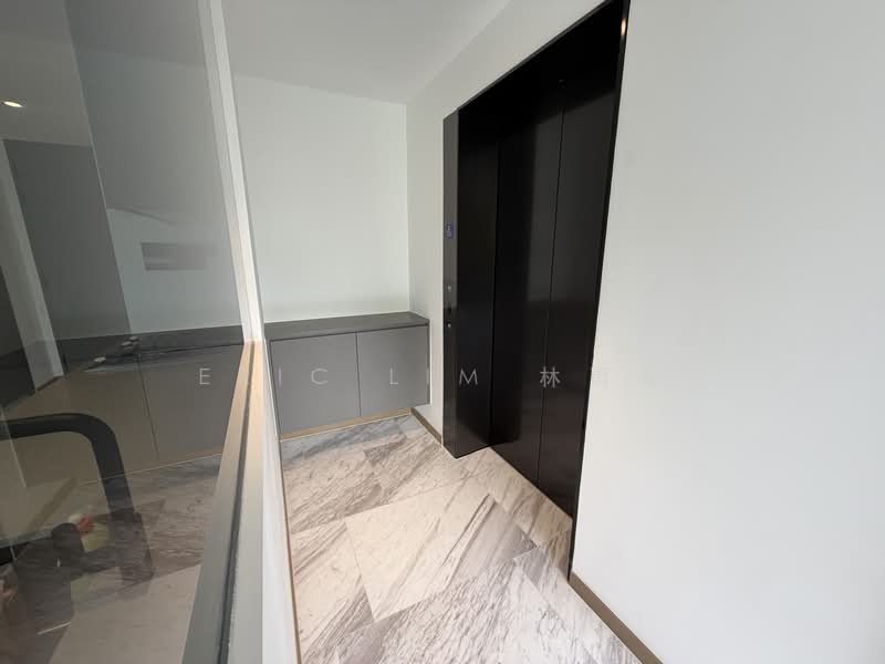 The Landmark, 173 Chin Swee Road, 4 Bedrooms, 1,141 sqft, Condominium For Sale, by Eric Lim 林勇合, 500163682 - Corridor - PropertyGuru.com.sg