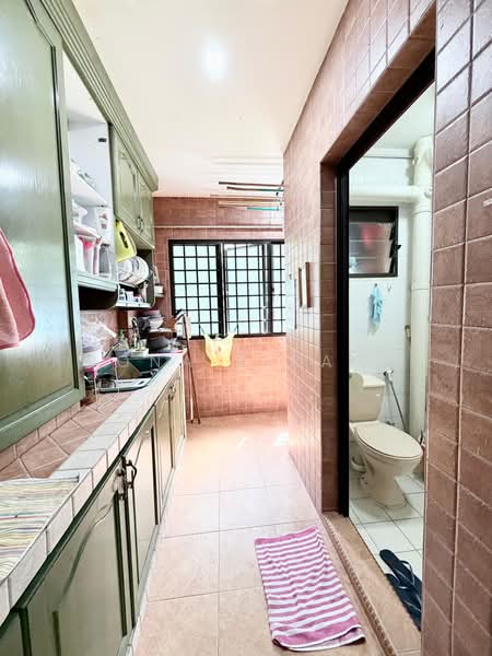 205B Compassvale Lane, 205B Compassvale Lane, 4 Bedrooms, 1,539 sqft, HDB Flat For Sale, by Nona Kirana, 500163688 - Kitchen - PropertyGuru.com.sg
