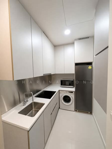 Midtown Residences, 1189 Upper Serangoon Road, 3 Bedrooms, 688 sqft, Condominium For Sale, by Sharina Yong, 500163689 - Kitchen - PropertyGuru.com.sg