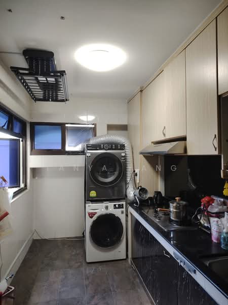 273B Jurong West Avenue 3, 273B Jurong West Avenue 3, Room Rental, 200 sqft, HDB Flat For Rent, by Tanya Yang, 500163690 - Kitchen - PropertyGuru.com.sg