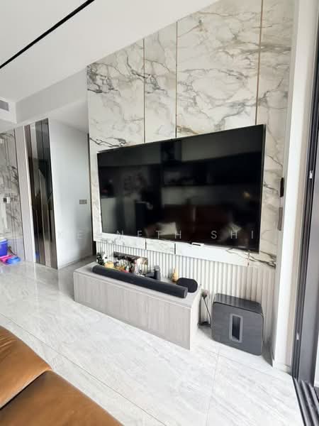 Leedon Green, 28 Leedon Heights, 2 Bedrooms, 710 sqft, Condominium For Sale, by Kenneth Shi, 500163715 - Living Room - PropertyGuru.com.sg