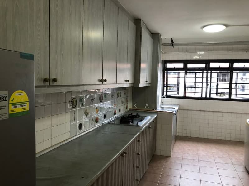 308 Clementi Avenue 4, 308 Clementi Avenue 4, 2 Bedrooms, 721 sqft, HDB Flat For Rent, by Doris Kang, 500163727 - Kitchen - PropertyGuru.com.sg
