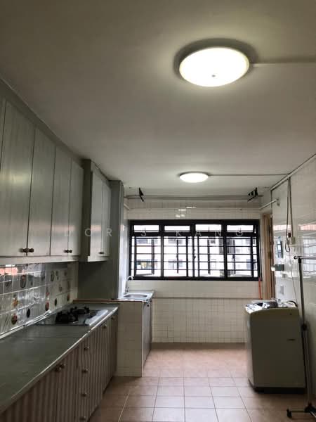 308 Clementi Avenue 4, 308 Clementi Avenue 4, 2 Bedrooms, 721 sqft, HDB Flat For Rent, by Doris Kang, 500163727 - Kitchen - PropertyGuru.com.sg
