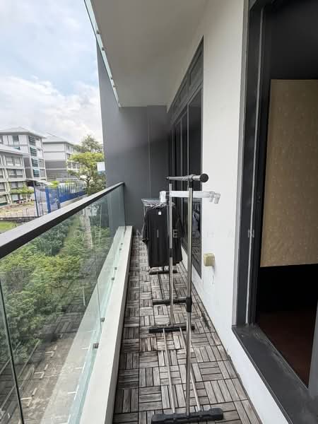 Domus, 8 Irrawaddy Road, 1 Bedroom, 474 sqft, Condominium For Rent, by Johnnie Han, 500163729 - Balcony - PropertyGuru.com.sg
