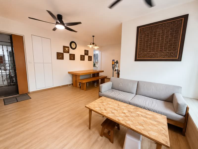 293D Bukit Batok Street 21, 293D Bukit Batok Street 21, 3 Bedrooms, 1,001 sqft, HDB Flat For Sale, by Eddie Tan, 500163739 - Living Room - PropertyGuru.com.sg