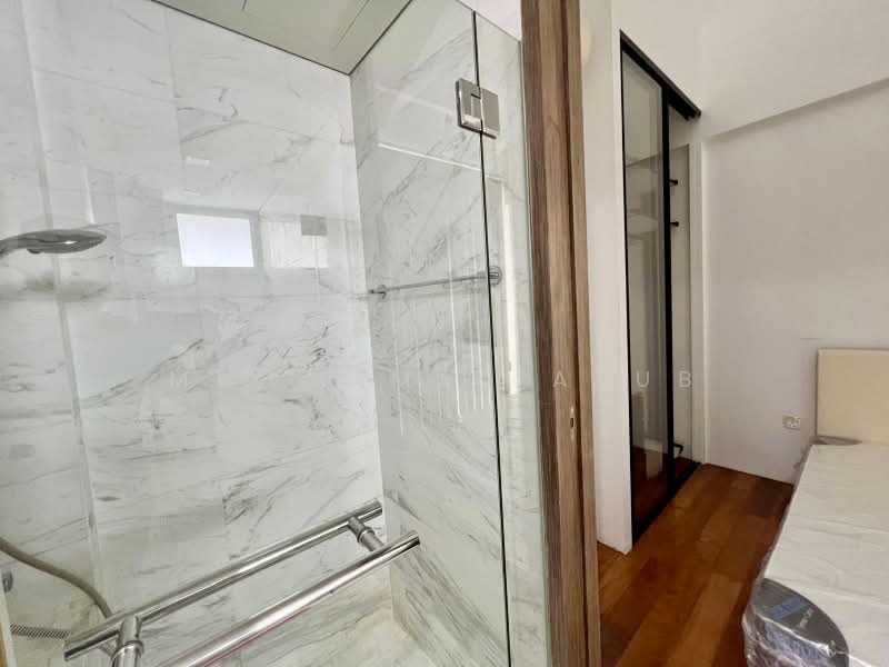 Park Residences Kovan, 831 Upper Serangoon Road, 1 Bedroom, 657 sqft, Condominium For Sale, by Muhammed Ayub, 500163749 - Bathroom - PropertyGuru.com.sg
