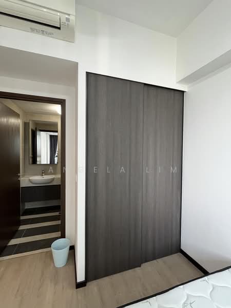 Parc Riviera, 101 West Coast Vale, 2 Bedrooms, 710 sqft, Condominium For Rent, by Angela Lim, 500163759 - Wardrobe - PropertyGuru.com.sg