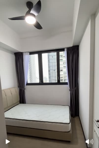 Parc Riviera, 101 West Coast Vale, 2 Bedrooms, 710 sqft, Condominium For Rent, by Angela Lim, 500163759 - Bedroom 2 - PropertyGuru.com.sg