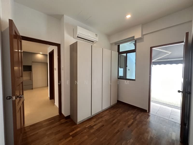 The Riverina, 31 Riverina Walk, 6 Bedrooms, 3,200 sqft, Semi-Detached House For Rent, by Jenny Lim, 500163760 - Bedroom - PropertyGuru.com.sg