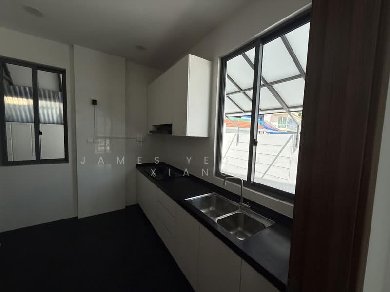 D19 Bungalow for Rent, Ponggol Twenty Fourth Avenue, 7 Bedrooms, 5,011 sqft, Bungalow House For Rent, by James Yeo Jun Xiang, 500163768 - Kitchen - PropertyGuru.com.sg