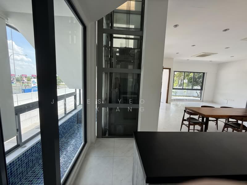 D19 Bungalow for Rent, Ponggol Twenty Fourth Avenue, 7 Bedrooms, 5,011 sqft, Bungalow House For Rent, by James Yeo Jun Xiang, 500163768 - Living Room - PropertyGuru.com.sg