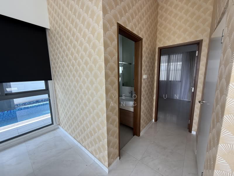 D19 Bungalow for Rent, Ponggol Twenty Fourth Avenue, 7 Bedrooms, 5,011 sqft, Bungalow House For Rent, by James Yeo Jun Xiang, 500163768 - Corridor - PropertyGuru.com.sg