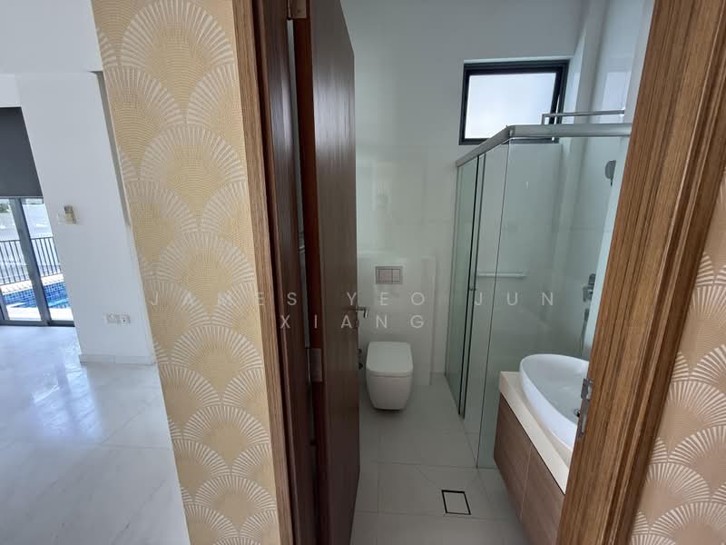 D19 Bungalow for Rent, Ponggol Twenty Fourth Avenue, 7 Bedrooms, 5,011 sqft, Bungalow House For Rent, by James Yeo Jun Xiang, 500163768 - Bathroom - PropertyGuru.com.sg