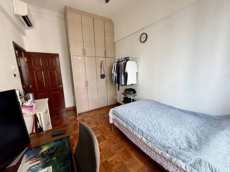Cavendish Park, 18 Pine Grove, 3 Bedrooms, 1,270 sqft, Condominium For Sale, by Edwin Aw, 500163778 - Bedroom - PropertyGuru.com.sg