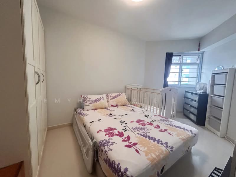 384 Bukit Batok West Avenue 5, 384 Bukit Batok West Avenue 5, 3 Bedrooms, 969 sqft, HDB Flat For Sale, by KEE PENG HAR, 500163782 - Bedroom - PropertyGuru.com.sg