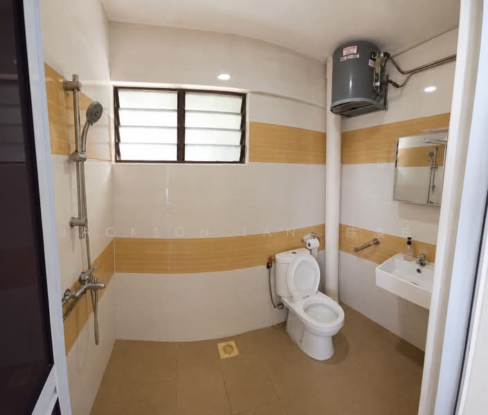 49 Hoy Fatt Road, 49 Hoy Fatt Road, 3 Bedrooms, 1,313 sqft, HDB Flat For Sale, by Jackson Tan  陈涣乐, 500163783 - Bathroom - PropertyGuru.com.sg