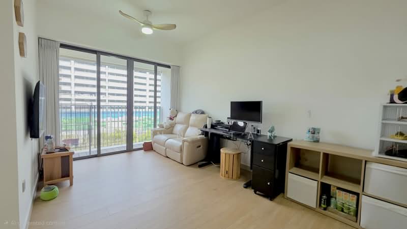 Coco Palms, 21 Pasir Ris Grove, 2 Bedrooms, 743 sqft, Condominium For Rent, by Kenny Tan, 500163784 - Living Room - PropertyGuru.com.sg