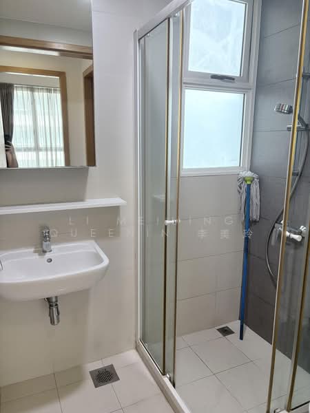Vacanza @ East, 50 Lengkong Tujoh, 2 Bedrooms, 807 sqft, Condominium For Sale, by Li Meiling Queenin 李美玲, 500163785 - Common Bathroom - PropertyGuru.com.sg