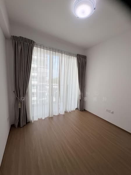 Vacanza @ East, 50 Lengkong Tujoh, 2 Bedrooms, 807 sqft, Condominium For Sale, by Li Meiling Queenin 李美玲, 500163785 - Master bedroom - PropertyGuru.com.sg