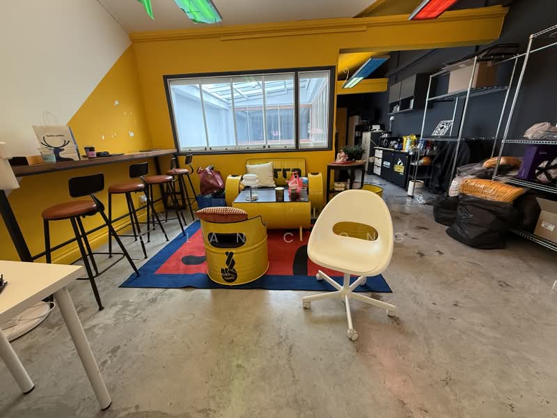 Conservation Shophouse, 77C Duxton Road, 500 sqft, Office For Rent, by Allan Chong, 500163786 - Living Room - CommercialGuru.com.sg