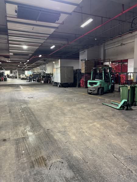 West Connect Building, 10 Buroh Street, 1,733 sqft, Factory / Workshop (B2) For Sale, by William Tan, 500163788 - Interior - CommercialGuru.com.sg
