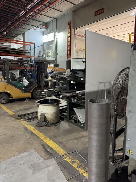 West Connect Building, 10 Buroh Street, 1,733 sqft, Factory / Workshop (B2) For Sale, by William Tan, 500163788 - CommercialGuru.com.sg