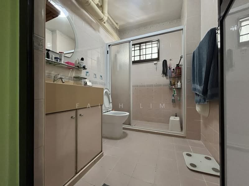 360A Admiralty Drive, 360A Admiralty Drive, 3 Bedrooms, 1,022 sqft, HDB Flat For Sale, by Faith Lim, 500163789 - Bathroom - PropertyGuru.com.sg