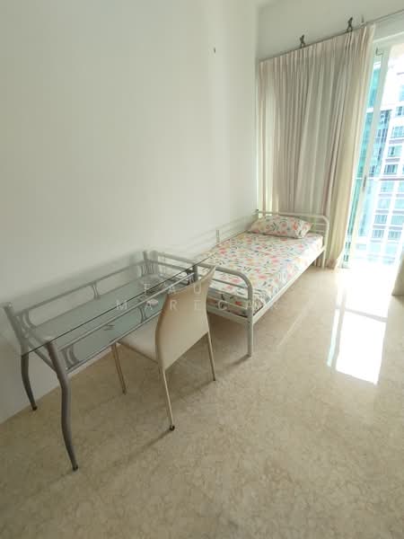 Butterworth 8, 8 Butterworth Lane, Room Rental, 110 sqft, Condominium For Rent, by Fauzy Marecar, 500163790 - Bedroom - PropertyGuru.com.sg