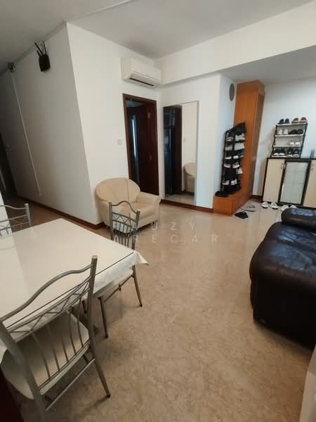 Butterworth 8, 8 Butterworth Lane, Room Rental, 110 sqft, Condominium For Rent, by Fauzy Marecar, 500163790 - Living Room - PropertyGuru.com.sg