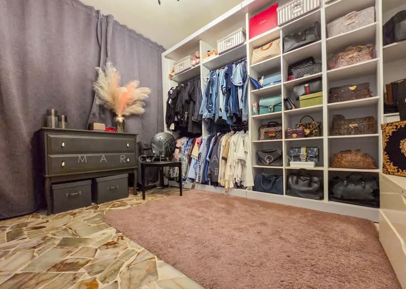 446 Hougang Avenue 8, 446 Hougang Avenue 8, 4 Bedrooms, 1,614 sqft, HDB Flat For Sale, by Marcella Yong 杨惠晴, 500163791 - Interior - PropertyGuru.com.sg