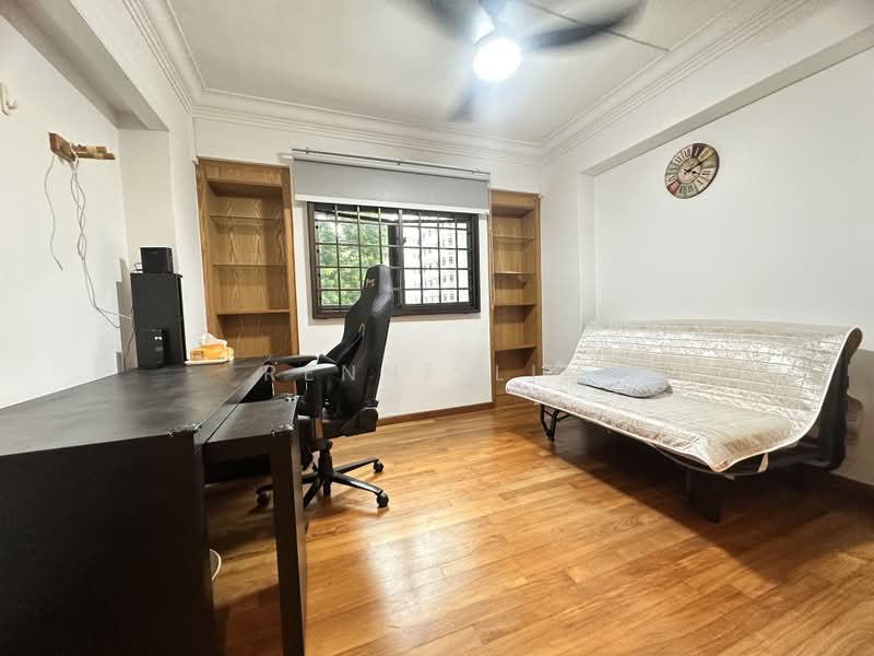 129 Rivervale Street, 129 Rivervale Street, 3 Bedrooms, 1,076 sqft, HDB Flat For Sale, by Renne Lim, 500163821 - Study - PropertyGuru.com.sg