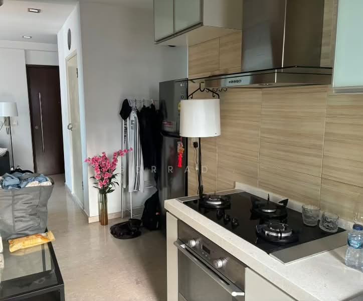 The Merlot, 101 Keng Lee Road, 1 Bedroom, 517 sqft, Apartment For Rent, by GERRAD ., 500163831 - Kitchen - PropertyGuru.com.sg