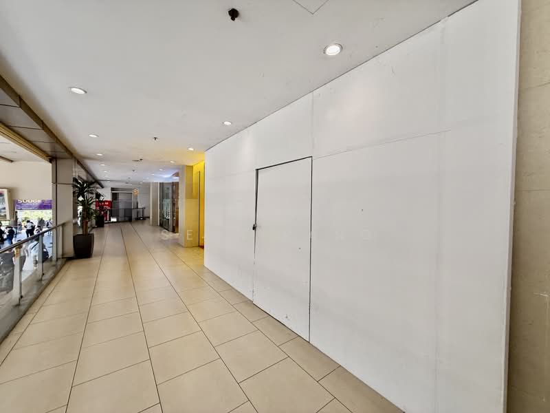 ☎️L1 Retail/F&B Space @ Orchard| Main Road/Taxi Stand Facing | High Footfall, , 884 sqft, Food & Beverage For Rent, by Sean Pang, 500163875 - Corridor - CommercialGuru.com.sg